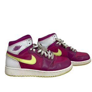Nike 332148-509 Air Jordan 1 Retro High Fuchsia Flash Youth Size 6.5Y